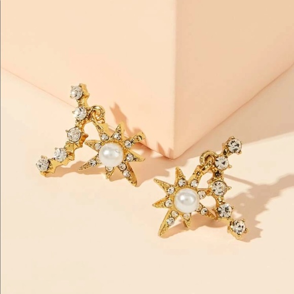 • Amalia • Faux Pearl Star Drop Earrings - Picture 3 of 4